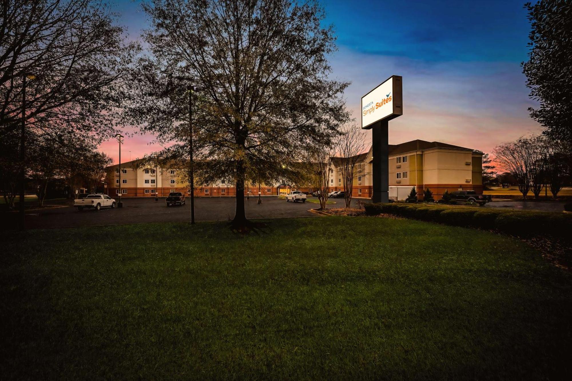 Sonesta Simply Suites Huntsville Research Park Eksteriør bilde
