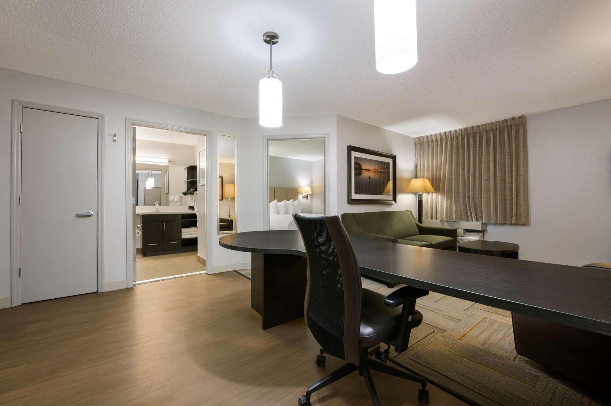 Sonesta Simply Suites Huntsville Research Park Eksteriør bilde